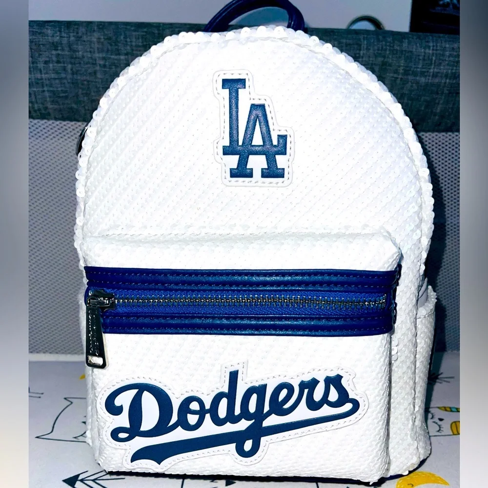 Loungefly X MLB exclusive sequins backpack - Picture 1 of 3